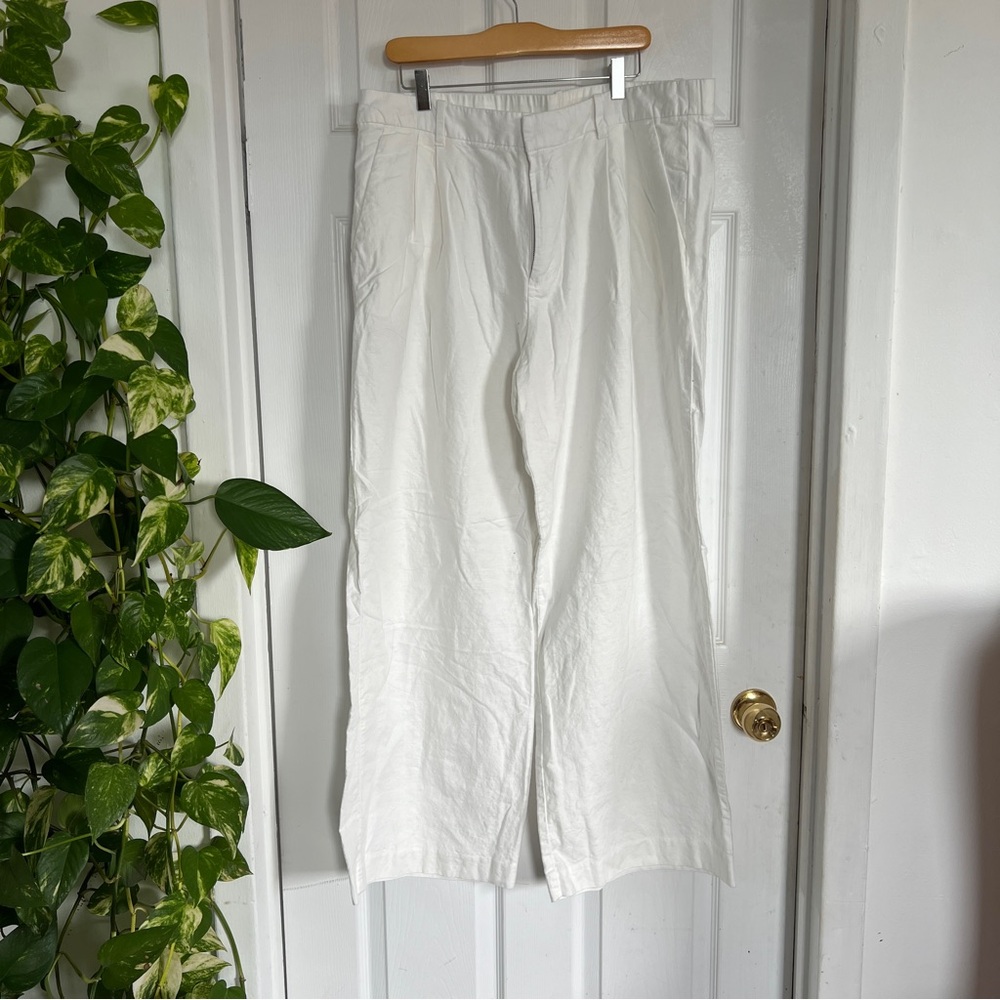 *NWOT* White Linen pants from the Gap